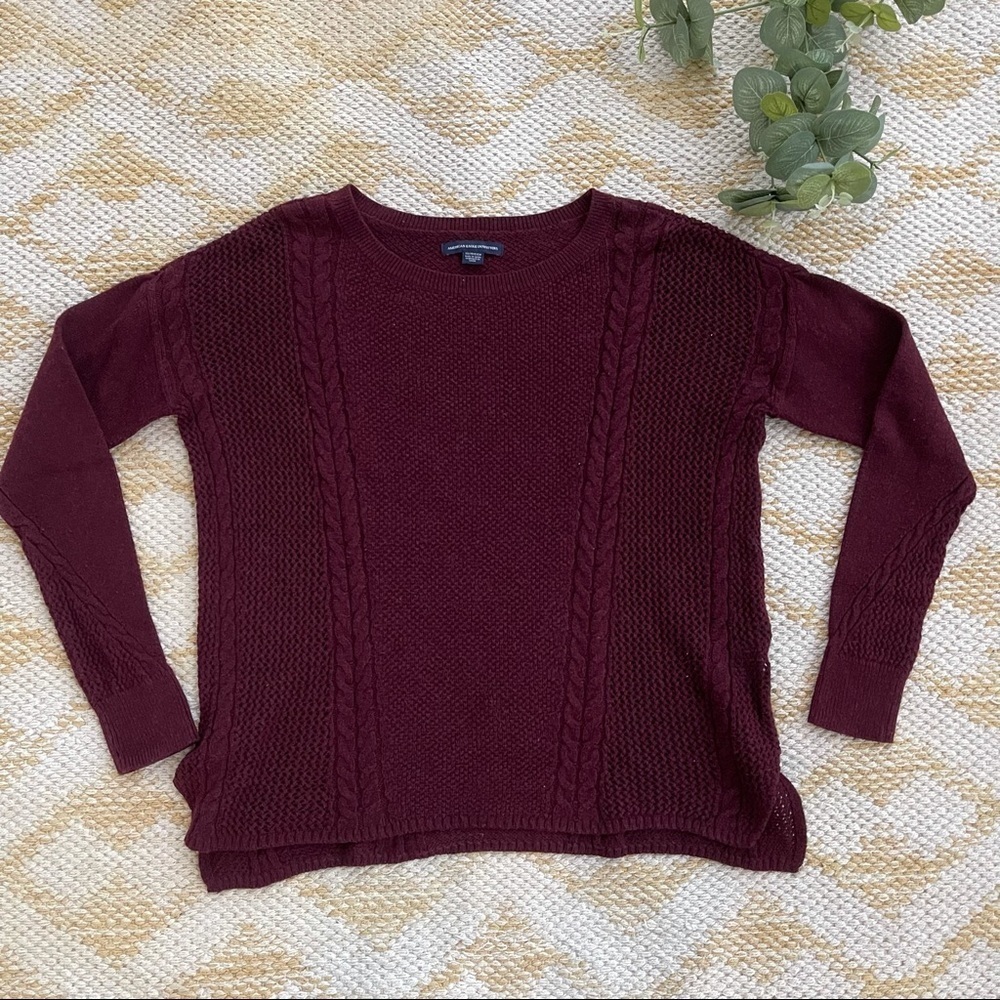 American Eagle cable knitted maroon sweater